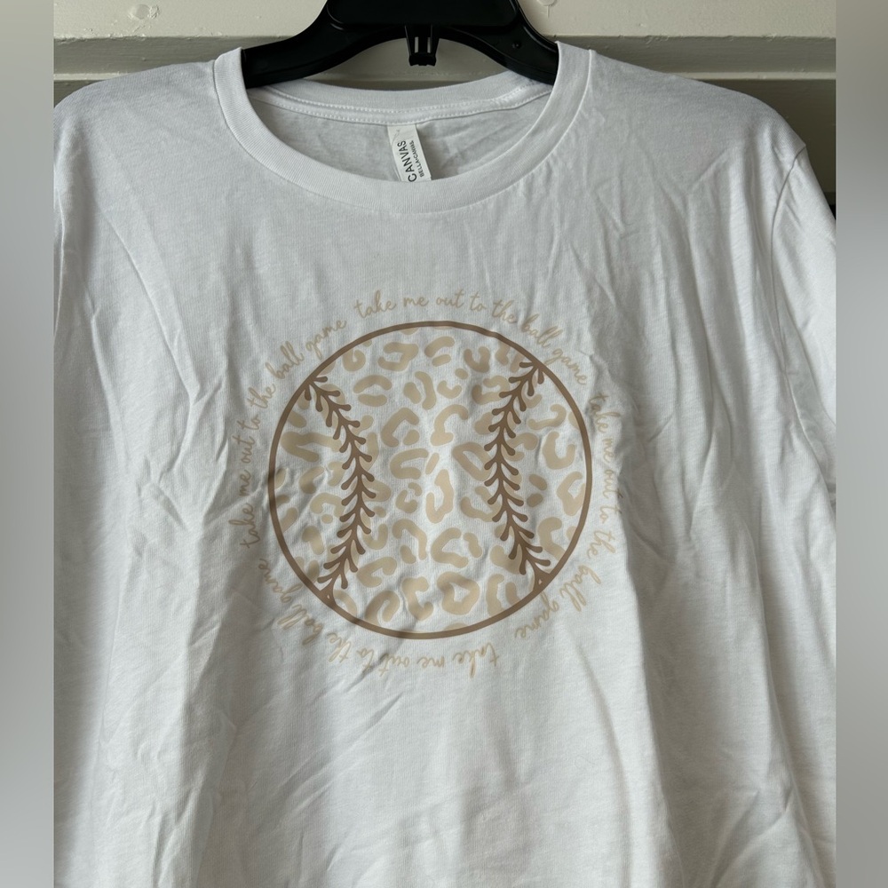 NWT White Graphic Baseball Teen size L